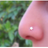 Piercing nez pour femme forme étoile