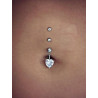 joli pietit piercing nombril coeur