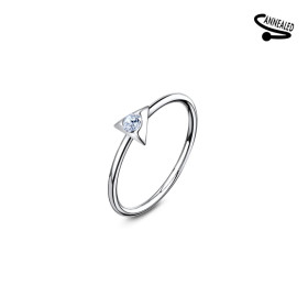 Piercing anneau nez triangle avec CZ en argent