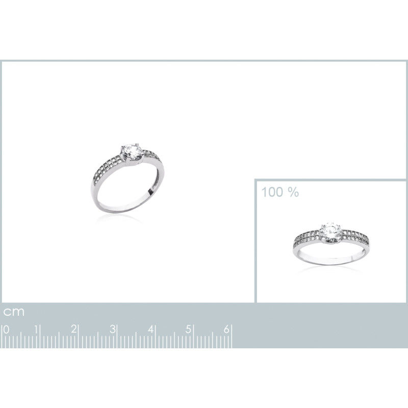Bague en argent solitaire CZ