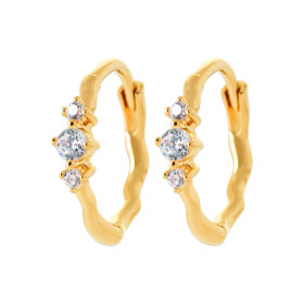 Boucles d'oreilles créoles ondulées en plaqué or avec trois zircons