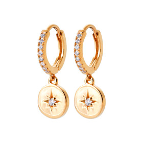 Boucles d'oreilles créoles en plaqué or avec pendentifs médaillon étoile et zircons cubiques