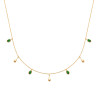 Collier plaqué or avec breloques vertes et dorées