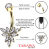 Piercing nombril en titane doré avec pendentif fleur et cristaux