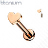 Piercing labret en titane or rose cœur