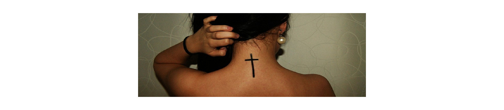 Tattoo Croix Femme Ols88 Napanonprofits