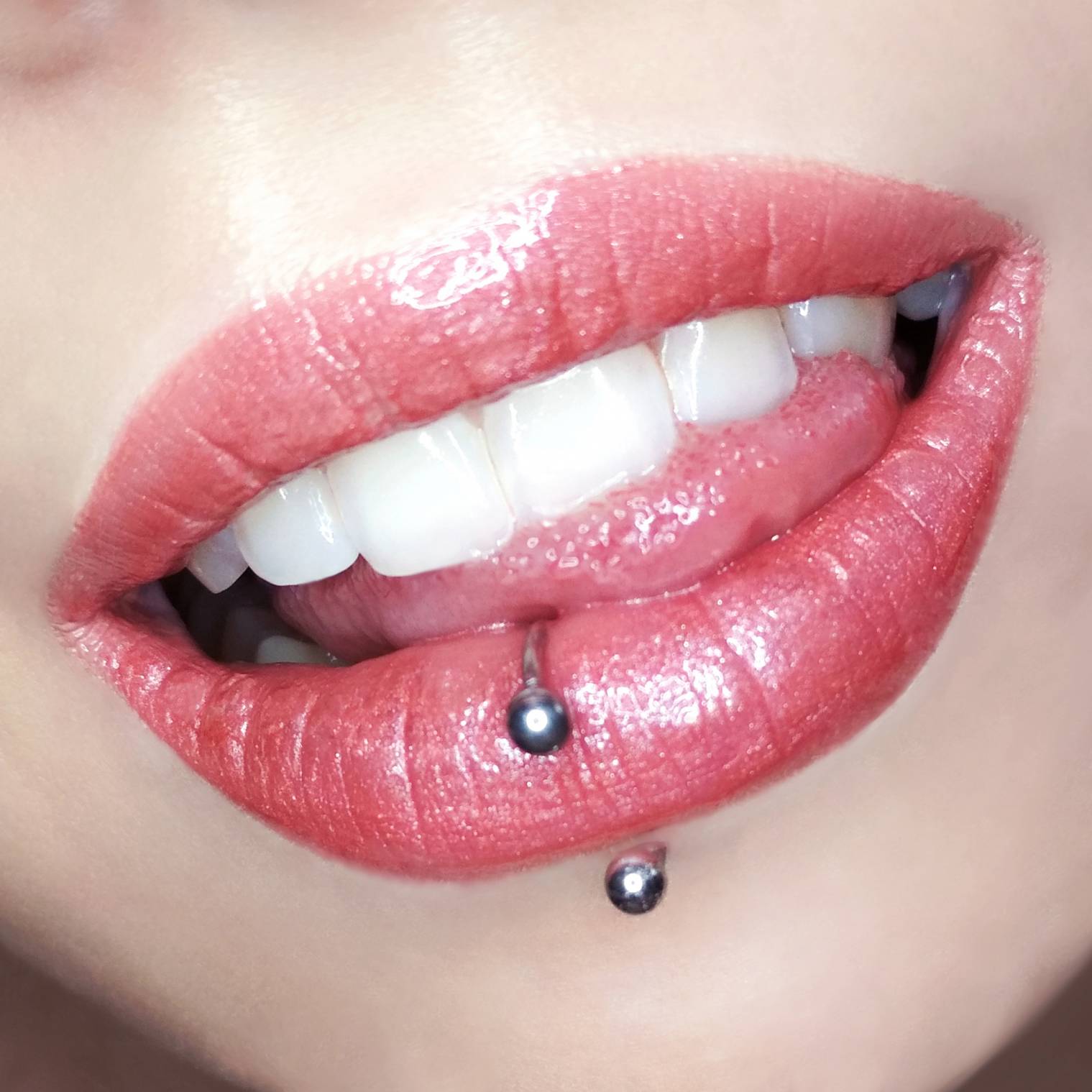 piercing labret