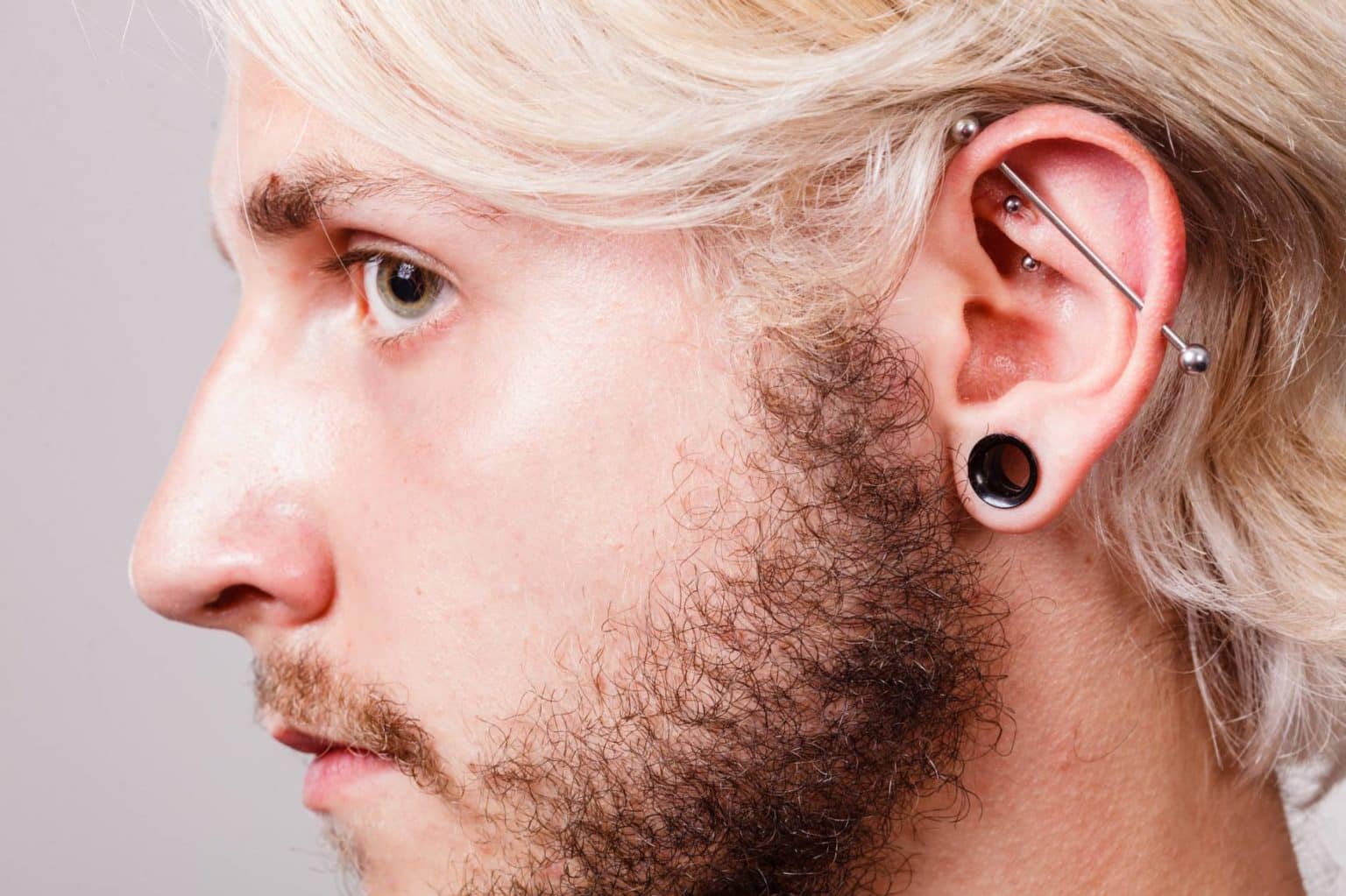 ch-lo-de-et-piercing-magazine-tarawa-lifestyle
