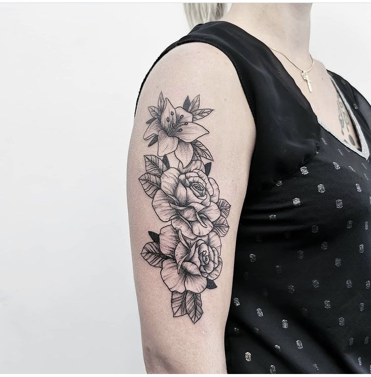 Tattoo Tarawa Lost-Créa Vias idee tatouage fleur bras femme