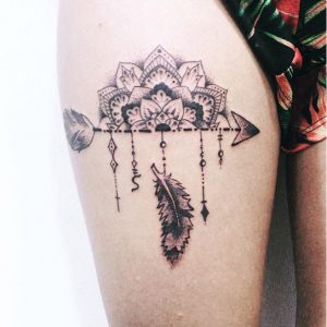 mandala cuisse Tattoo Tarawa Cap d'Agde Cavezza