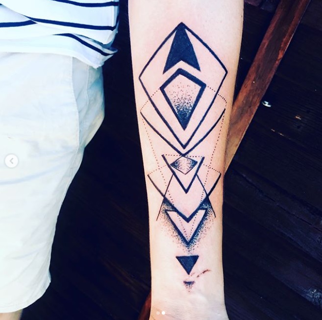 tatouage geometrique Tattoo Tarawa Cap d'Agde