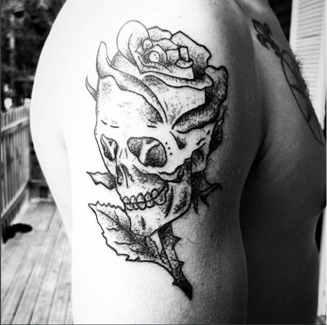tattoo skull rose Tattoo Tarawa Cap d'Agde