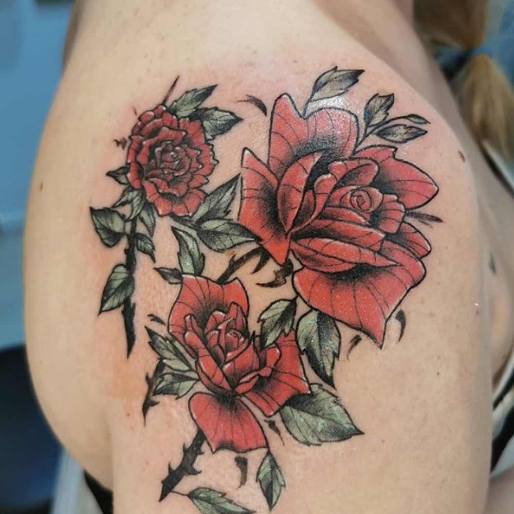 tatouage cover fleur couleur par Saumon cru Tarawa Cap d'Agde