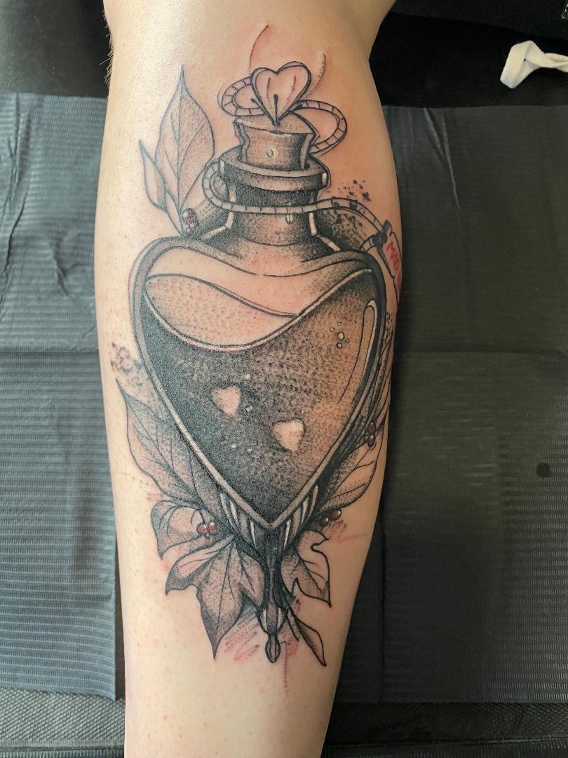 Tatouage coeur elixir par Hajon-ink Tarawa Cap d'Agde