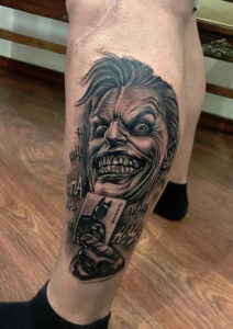 Tatouage joker Batman par Diego Cavallini Tarawa Cap d'Agde